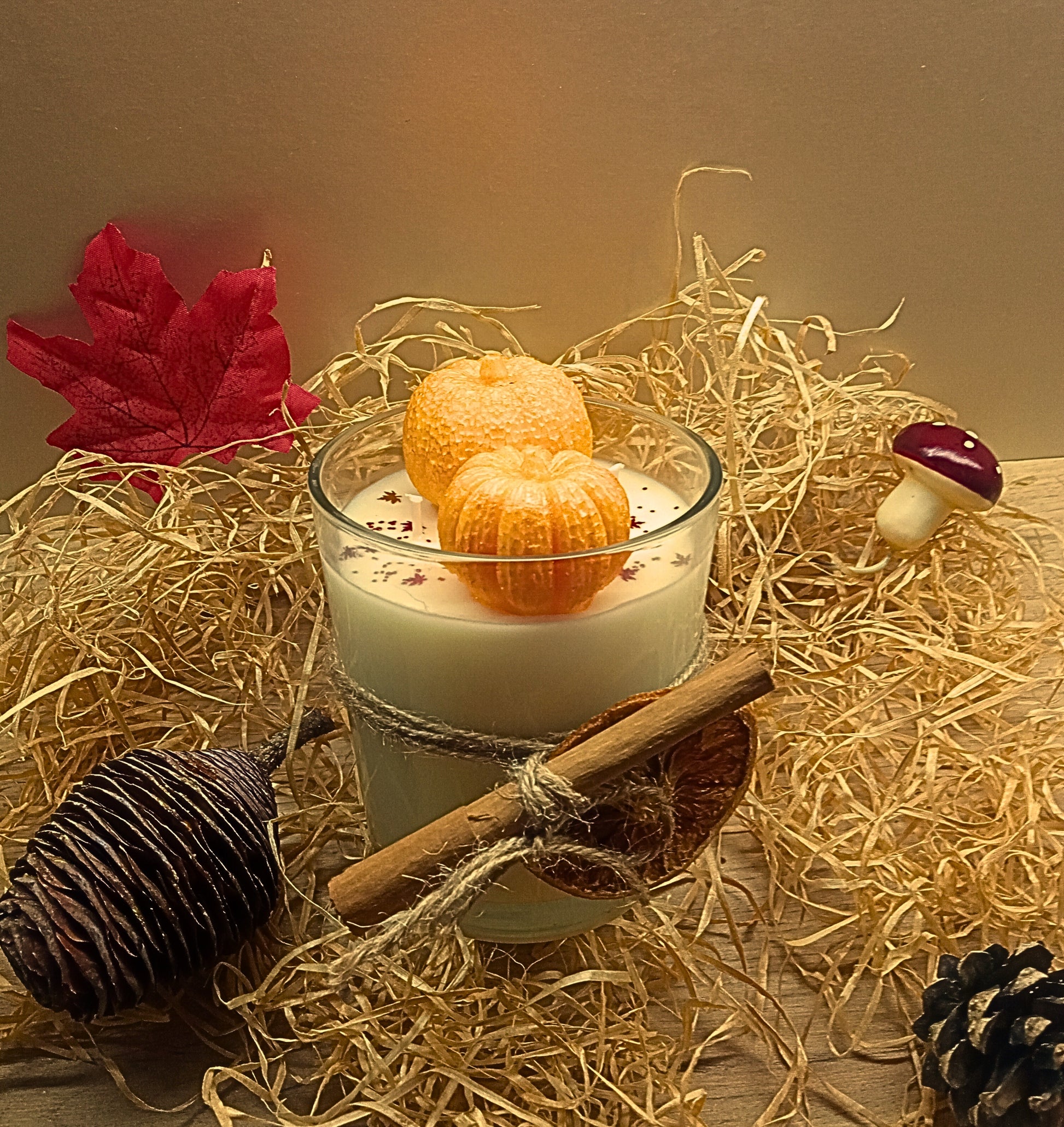 VELA DE CERA DE SOJA CON AROMA A NARANJA Y CANELA